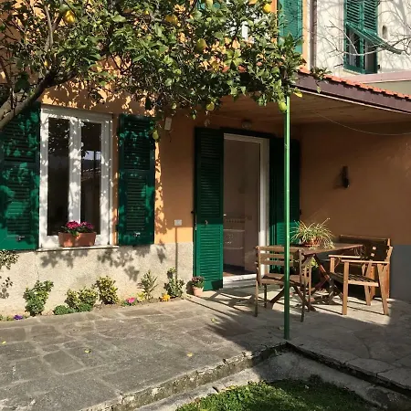 Casa Con Giardino Da Anna Rapallo
